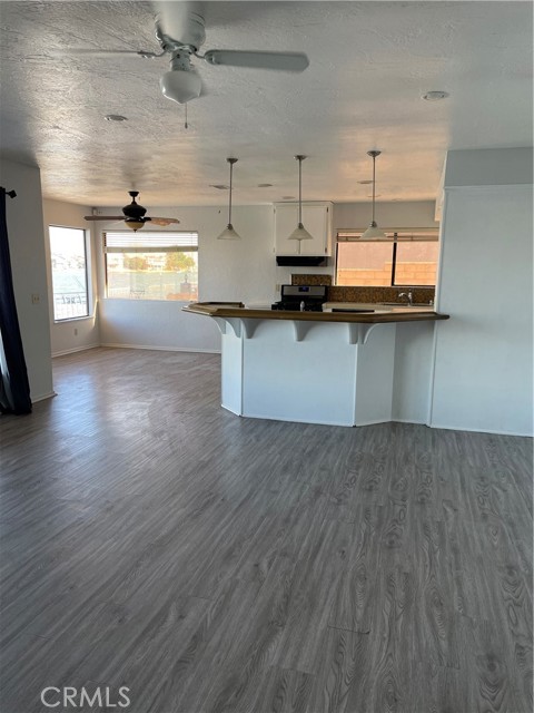 Image 8 of 12 For 13915 Spring Valley Pkwy