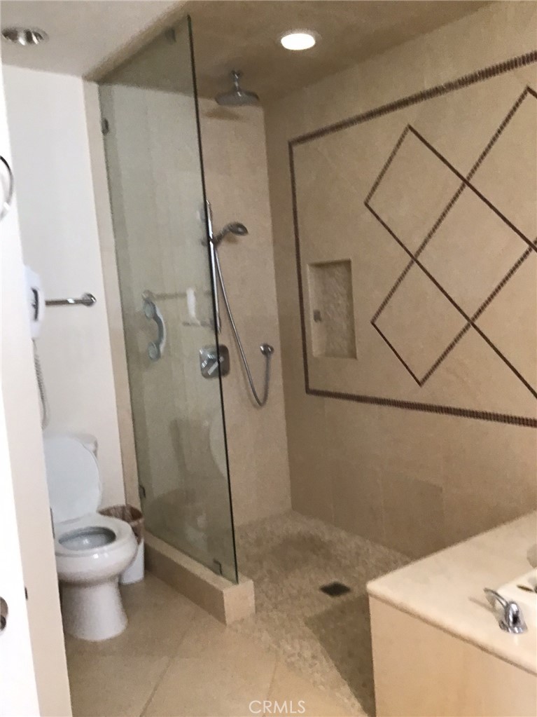https://media.crmls.org/medias/ae47988f-4bbb-44ea-9d65-b235d42af13e.jpg?preset=X-Large