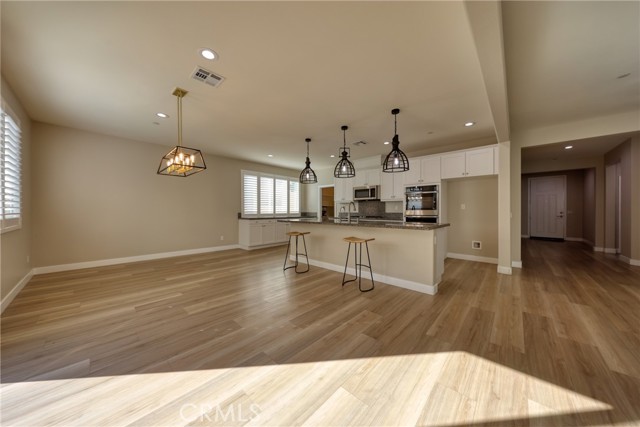 2668 Half Dome Court, Jurupa Valley CA: https://media.crmls.org/medias/ae48762e-61c7-4948-9cd9-fab65c3ddb58.jpg