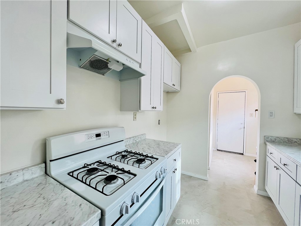 MLS #OC25243436 image #6