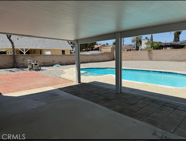 Detail Gallery Image 11 of 13 For 18260 Bonnie Ln, Fontana,  CA 92335 - 3 Beds | 2 Baths
