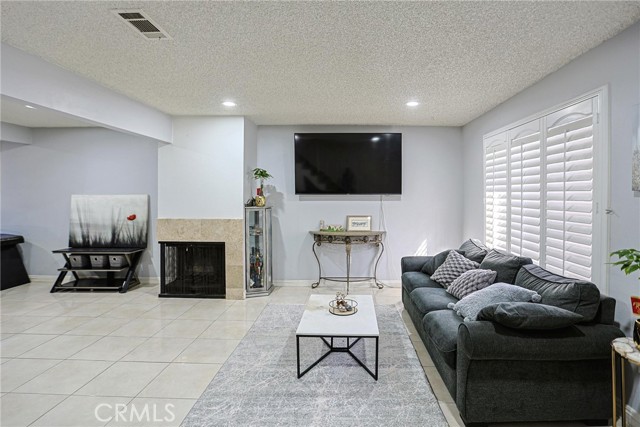 Detail Gallery Image 31 of 44 For 10805 Westminster, Garden Grove,  CA 92843 - 2 Beds | 1/1 Baths