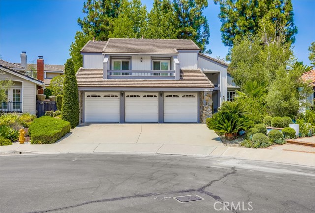 Detail Gallery Image 2 of 63 For 22851 Pocetas, Mission Viejo,  CA 92692 - 5 Beds | 3 Baths