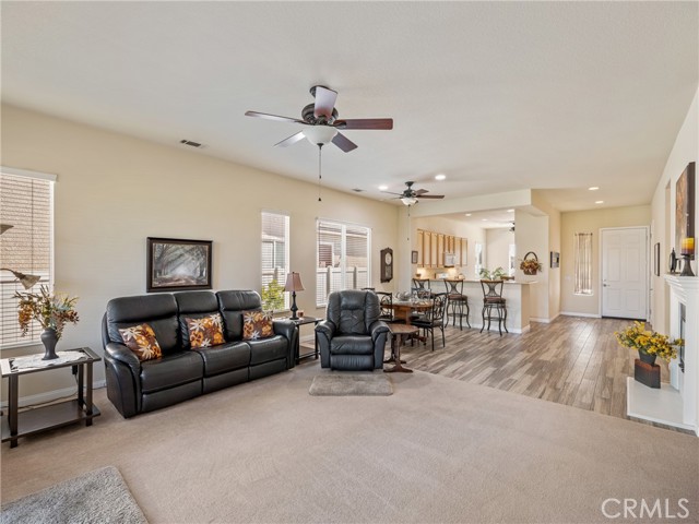 Detail Gallery Image 12 of 28 For 10454 Wilmington Ln, Apple Valley,  CA 92308 - 2 Beds | 2 Baths