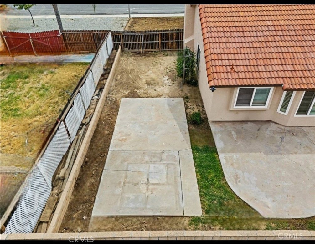 https://media.crmls.org/medias/ae4c88db-e0f7-4982-98cc-70a3be3f4a42.jpg?preset=X-Large
