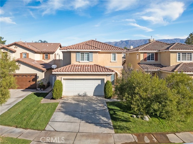 Detail Gallery Image 2 of 42 For 1624 Hadar Way, Beaumont,  CA 92223 - 4 Beds | 2/1 Baths