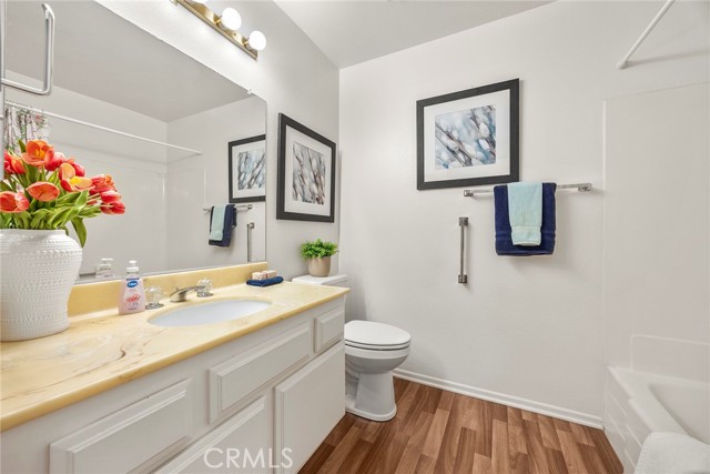 Detail Gallery Image 14 of 39 For 15930 Alta Vista Dr 613c,  La Mirada,  CA 90638 - 2 Beds | 2 Baths