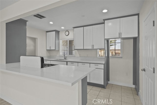 5040 N Lyman Avenue, Covina CA: https://media.crmls.org/medias/ae4e342e-6c5c-4051-88e7-47c7280e0823.jpg