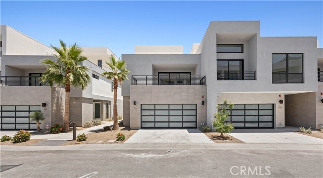 Detail Gallery Image 1 of 32 For 920 Galaxy Dr, Palm Springs,  CA 92264 - 2 Beds | 2/1 Baths