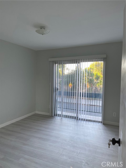 Detail Gallery Image 7 of 22 For 14560 Clark St #102,  Sherman Oaks,  CA 91411 - 2 Beds | 2 Baths