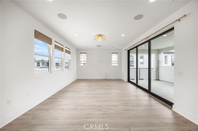 Detail Gallery Image 27 of 28 For 157 Creation St, Irvine,  CA 92618 - 5 Beds | 5 Baths