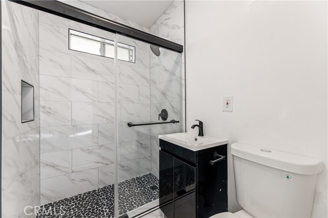 14592 Lyle Street, Sylmar CA: https://media.crmls.org/medias/ae4ed833-a24a-4f7c-9efb-32b4c7e21fe0.jpg