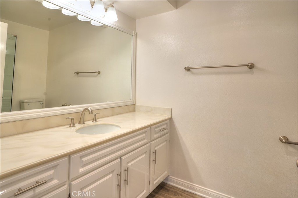 MLS #OC25238308 image #12