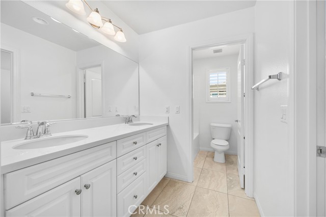 Detail Gallery Image 13 of 22 For 2051 Liberty Way, Claremont,  CA 91711 - 3 Beds | 2/1 Baths