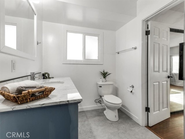 Detail Gallery Image 8 of 35 For 5111 Cimarron St, Los Angeles,  CA 90062 - 3 Beds | 2/1 Baths