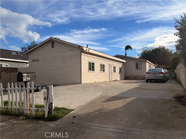 Detail Gallery Image 3 of 6 For 1240 E St, Corona,  CA 92882 - – Beds | – Baths