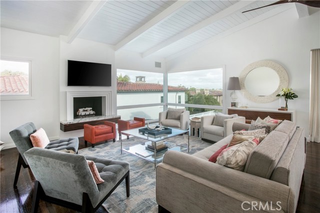 600 Anderson Street, Manhattan Beach, California 90266, 3 Bedrooms Bedrooms, ,3 BathroomsBathrooms,Residential,Sold,Anderson,SB17032059