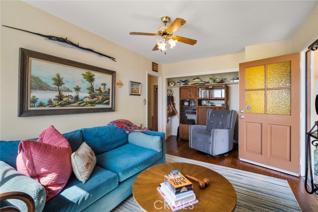 30802 Marilyn Drive, Laguna Beach CA: https://media.crmls.org/medias/ae51cf06-2694-4ae9-877a-9d4af4f8cdba.jpg
