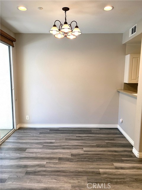 Detail Gallery Image 5 of 23 For 309 Falcon, Irvine,  CA 92618 - 2 Beds | 2/1 Baths