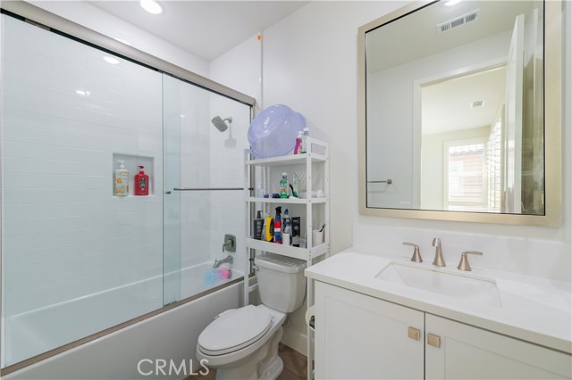 53 Lunar, Irvine CA: https://media.crmls.org/medias/ae51f009-9e7f-4b21-8292-013fc6294d76.jpg