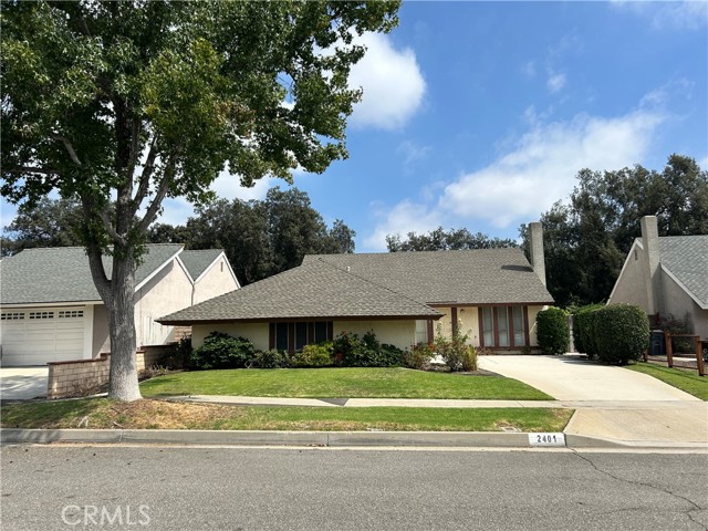 2401 N Lyon St, Santa Ana, CA 92705