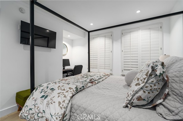 Detail Gallery Image 17 of 31 For 11740 W Sunset Bld #14,  Los Angeles,  CA 90049 - 2 Beds | 3 Baths