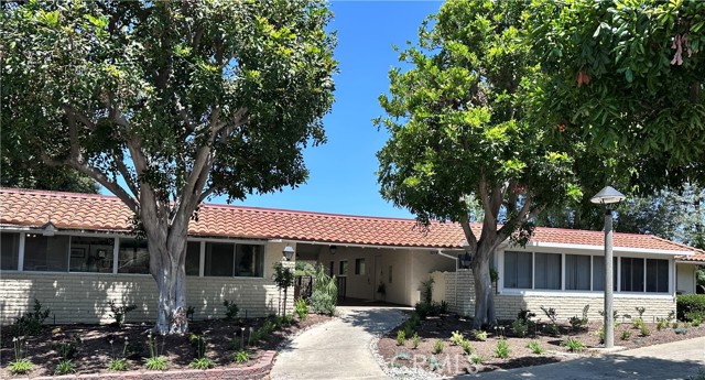 3274 San Amadeo, Laguna Woods CA: https://media.crmls.org/medias/ae52c660-dcd3-451b-a465-95662f4565c4.jpg