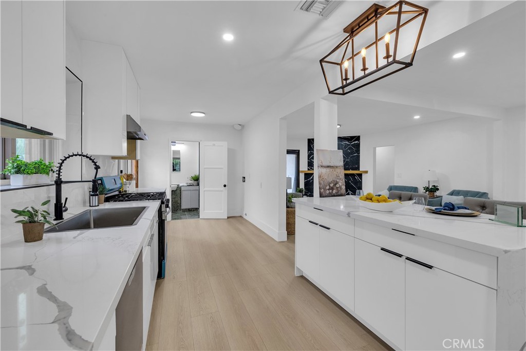 Ae52F9E1 Db5F 4E01 891B 2A1A4C9Fd9F2 10213 S 1St Avenue, Inglewood, Ca 90303 &Lt;Span Style='BackgroundColor:transparent;Padding:0Px;'&Gt; &Lt;Small&Gt; &Lt;I&Gt; &Lt;/I&Gt; &Lt;/Small&Gt;&Lt;/Span&Gt;