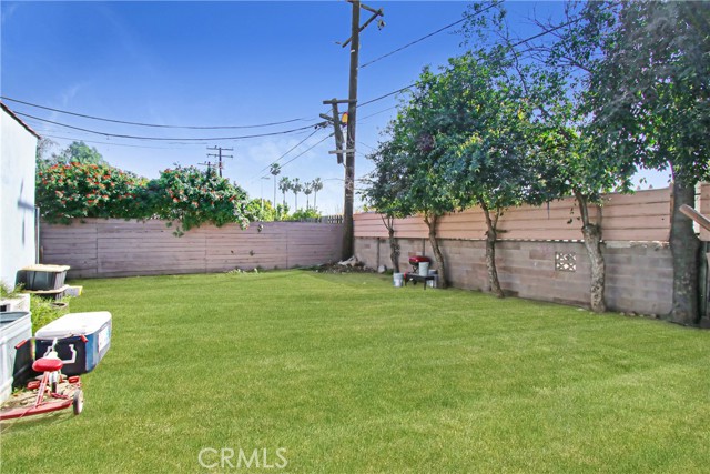 Detail Gallery Image 8 of 26 For 2249 Serrano, San Bernardino,  CA 92405 - 5 Beds | 3 Baths