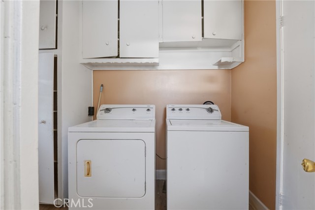 Detail Gallery Image 15 of 33 For 12318 Halo, Lynwood,  CA 90262 - 3 Beds | 2 Baths