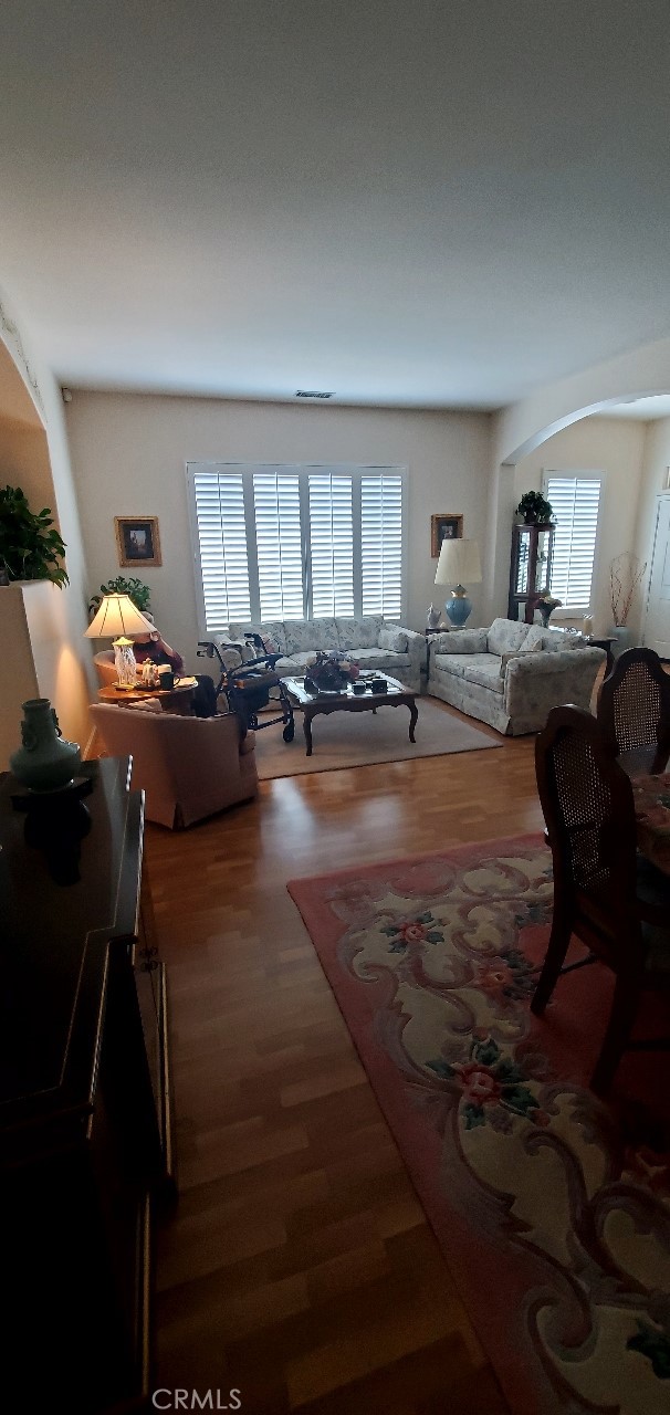 9216 Pioneer Lane, Corona CA: https://media.crmls.org/medias/ae541674-09db-4303-9265-1a958b9f8783.jpg