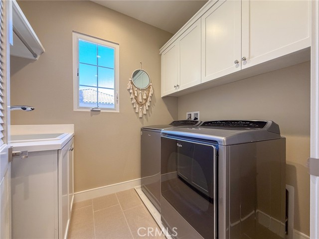 142 Dolci, Irvine CA: https://media.crmls.org/medias/ae542bf7-4f83-4776-9a02-6689dd08ad92.jpg