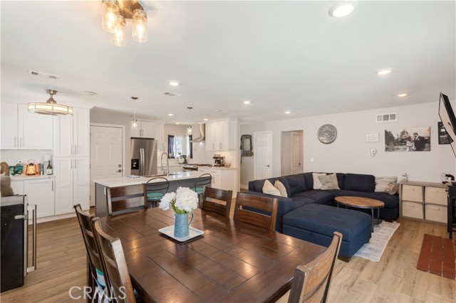 950 N Milford Street, Orange CA: https://media.crmls.org/medias/ae54b3b8-2b67-44f3-a7c0-00445526d5d3.jpg