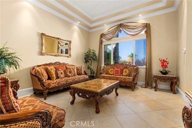 Detail Gallery Image 10 of 68 For 22928 San Joaquin, Canyon Lake,  CA 92587 - 4 Beds | 4/2 Baths