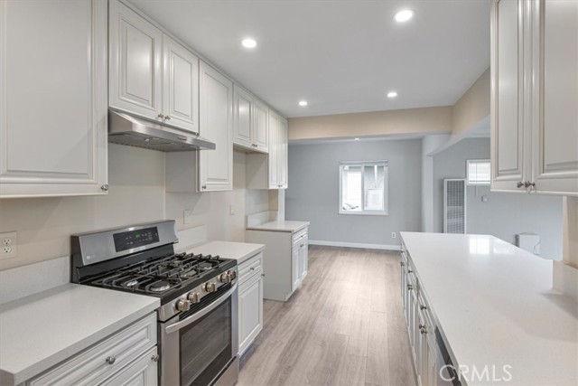 2216 Canehill Avenue, Long Beach CA: https://media.crmls.org/medias/ae5541a9-070b-4cb5-a878-a83a2e909387.jpg