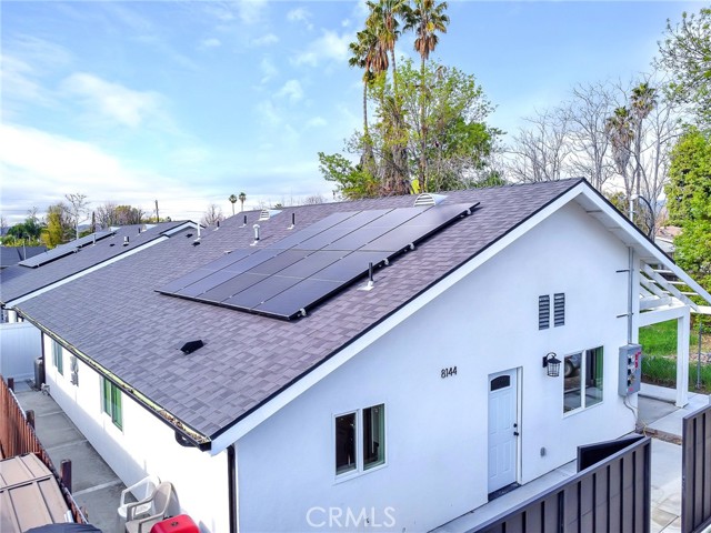 8144 Louise Avenue, Northridge CA: https://media.crmls.org/medias/ae566e8c-1c30-40c3-b940-ec567a0f272b.jpg