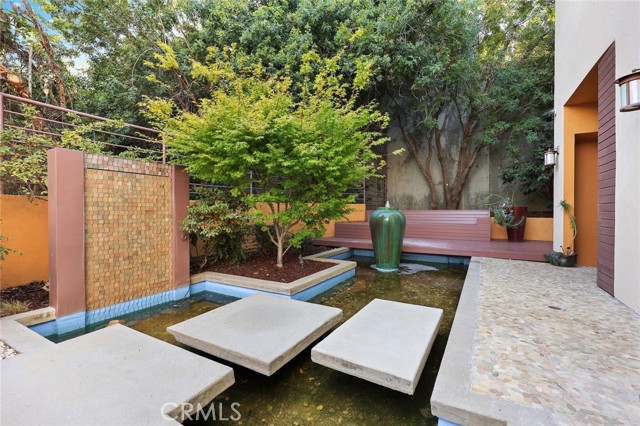 838 Braewood Court, South Pasadena CA: https://media.crmls.org/medias/ae567016-2d0d-44c1-bd5a-982078df56d1.jpg