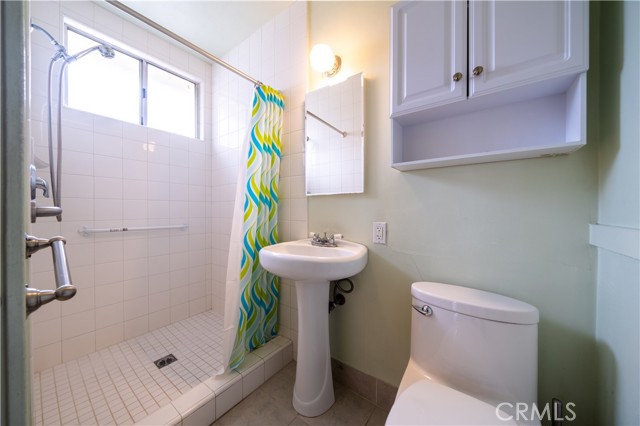 Detail Gallery Image 24 of 41 For 10446 Highdale St, Bellflower,  CA 90706 - 3 Beds | 2 Baths
