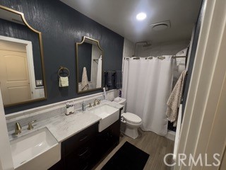 https://media.crmls.org/medias/ae5702b8-858d-4fdf-ab51-c61b8b4b7bea.jpg?preset=X-Large