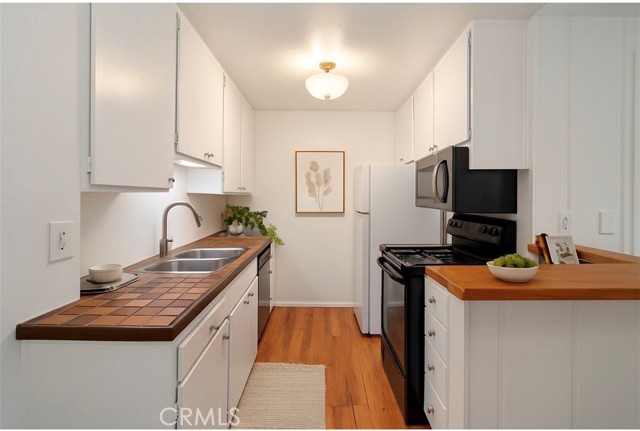 Detail Gallery Image 10 of 46 For 576 N Bellflower Bld #236,  Long Beach,  CA 90814 - 2 Beds | 2 Baths