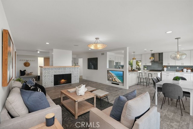 4203 Calle Mayo, San Clemente CA: https://media.crmls.org/medias/ae58fa63-8834-4c91-8c85-1c7567aa110d.jpg