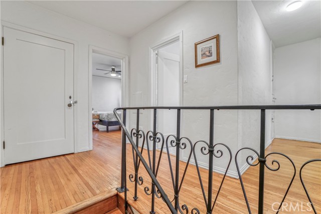 102 Bonito Avenue, Long Beach CA: https://media.crmls.org/medias/ae5a7481-275b-421c-9d4d-2ff89fb21efe.jpg