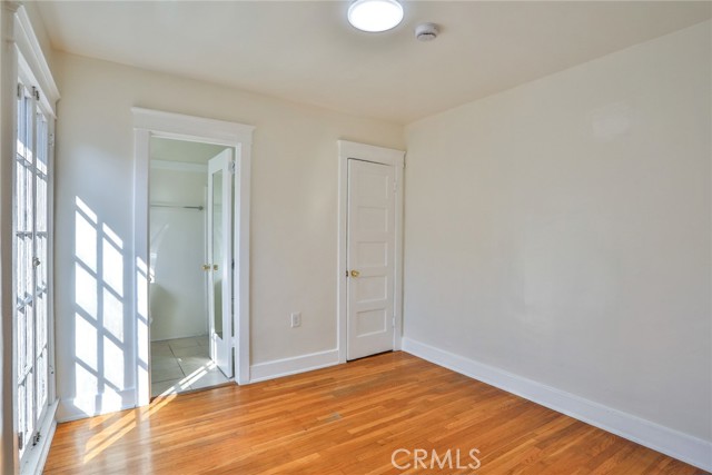 Detail Gallery Image 11 of 34 For 2867 Edgehill Dr, Los Angeles,  CA 90018 - – Beds | – Baths