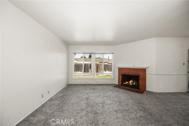 218 N Evergreen Street, Anaheim CA: https://media.crmls.org/medias/ae5c9c98-1812-4226-a0c1-9b2b5ea19ff3.jpg