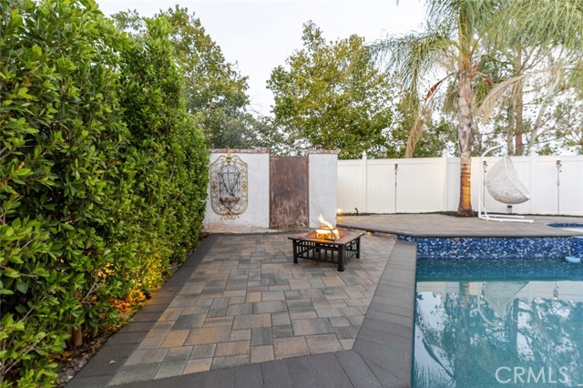 25010 Foxtail Court, Stevenson Ranch CA: https://media.crmls.org/medias/ae5ce13f-37e2-43e0-be8d-57ed50b97d17.jpg