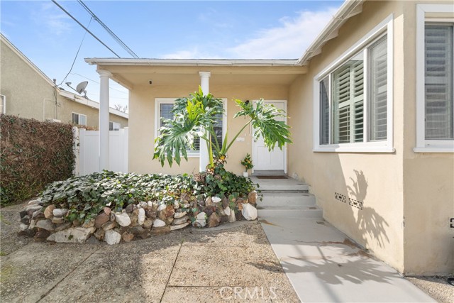 Detail Gallery Image 2 of 38 For 14617 Roxton Ave, Gardena,  CA 90249 - 2 Beds | 1 Baths