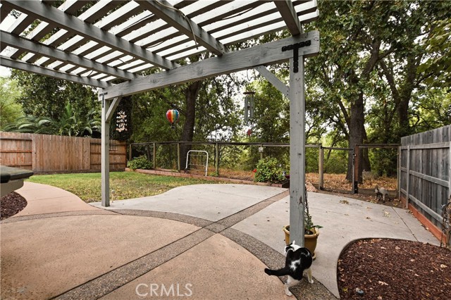 Detail Gallery Image 18 of 25 For 1422 Ridgebrook Way, Chico,  CA 95928 - 3 Beds | 2 Baths