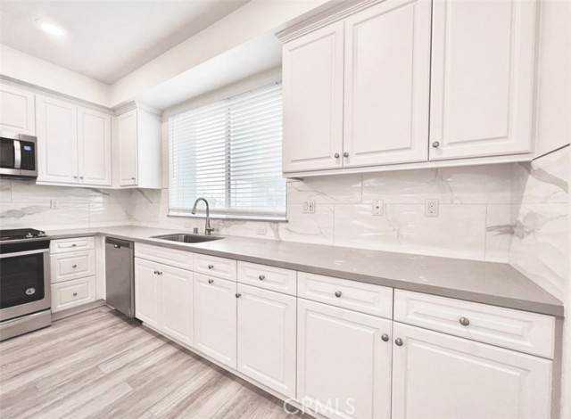 150 Unity, Irvine CA: https://media.crmls.org/medias/ae5e67b6-3285-41c1-b873-c538484cff2d.jpg
