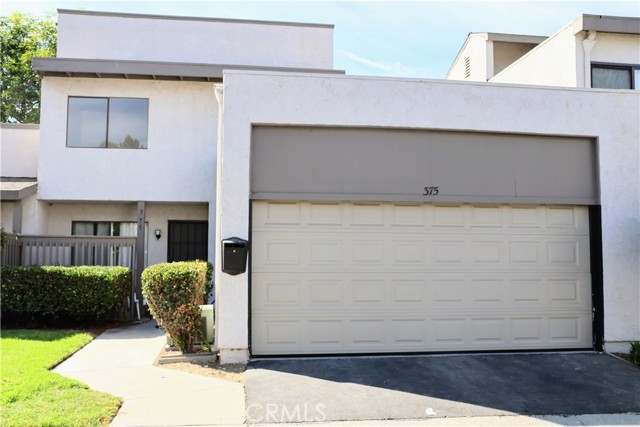 Detail Gallery Image 2 of 22 For 375 N via Trieste, Anaheim,  CA 92806 - 3 Beds | 1/1 Baths