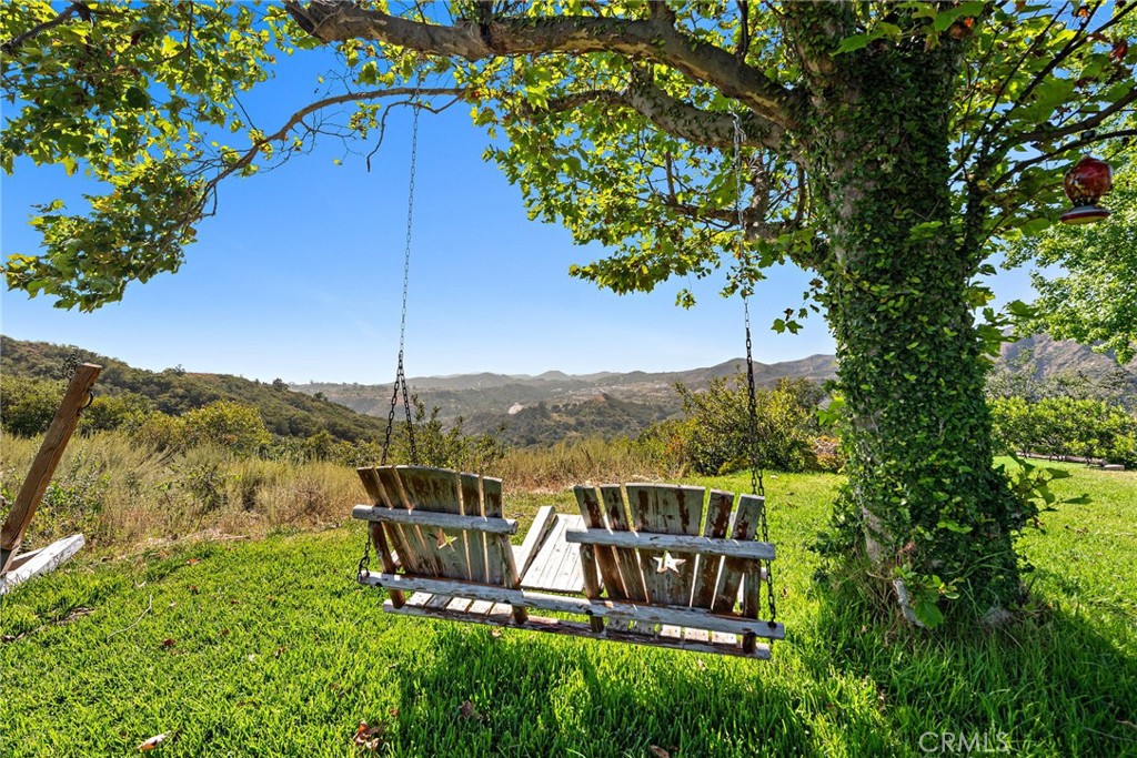 https://media.crmls.org/medias/ae5f8331-de07-419e-928e-e923481f1c70.jpg?preset=X-Large